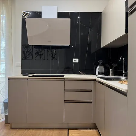 Strozzi Moderno Apartment