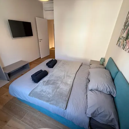 Apartment Strozzi Moderno Florenz